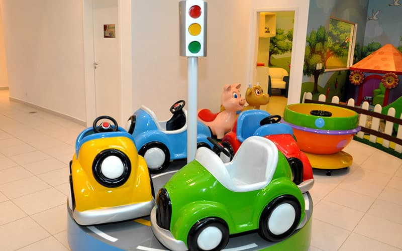 Área Baby com Gira-gira e Carrossel